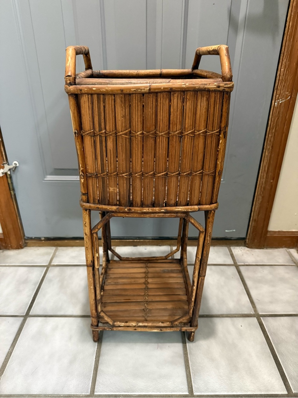 Vintage 1970’s Bamboo Split Reed Tall Planter Stand in Warm Brown